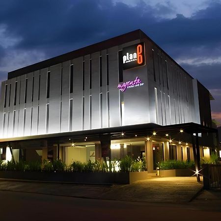 Plan B Hotel Padang  Eksteriør bilde