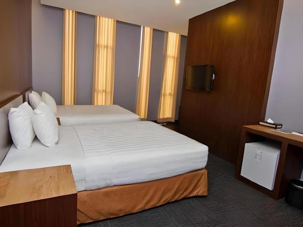 Plan B Hotel Padang  Eksteriør bilde