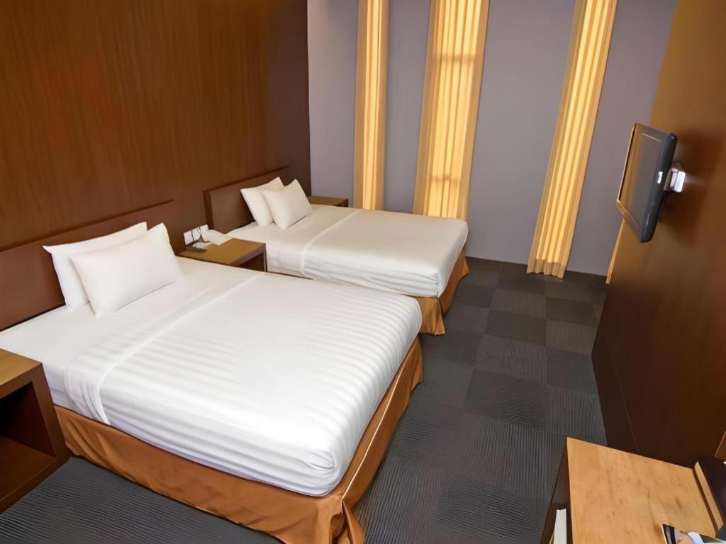 Plan B Hotel Padang  Eksteriør bilde